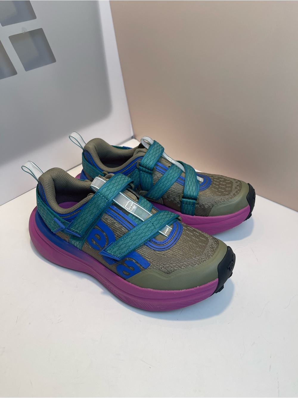 Teva Aventrail Trail Running Shoes Burnt Olive Vivid Violet Women's Size 6